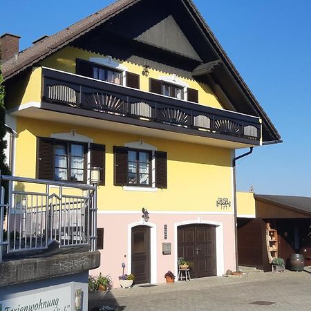Wein- Und Weitblick Apartment Gleinstatten Exterior photo